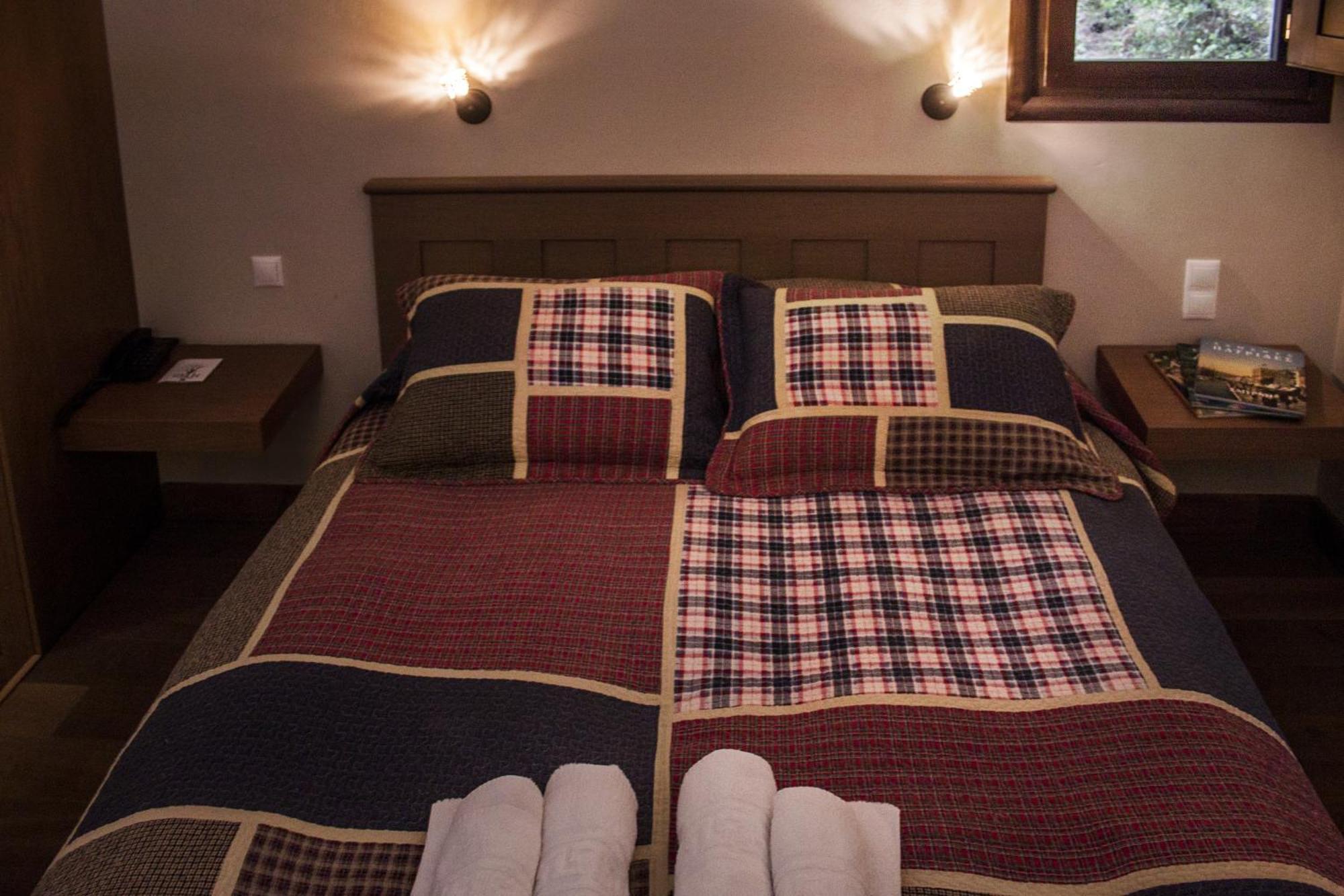 Guesthouse Vasiliki Steni Dhirfios Buitenkant foto
