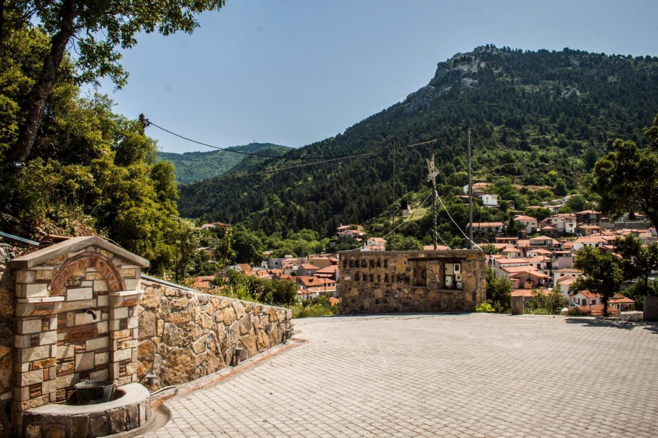 Guesthouse Vasiliki Steni Dhirfios Buitenkant foto